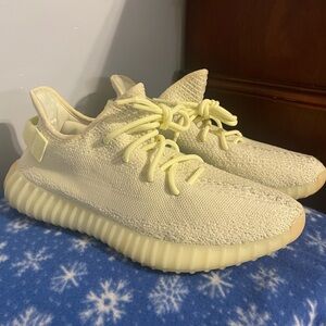 Yeezy 350 v2 “butter”